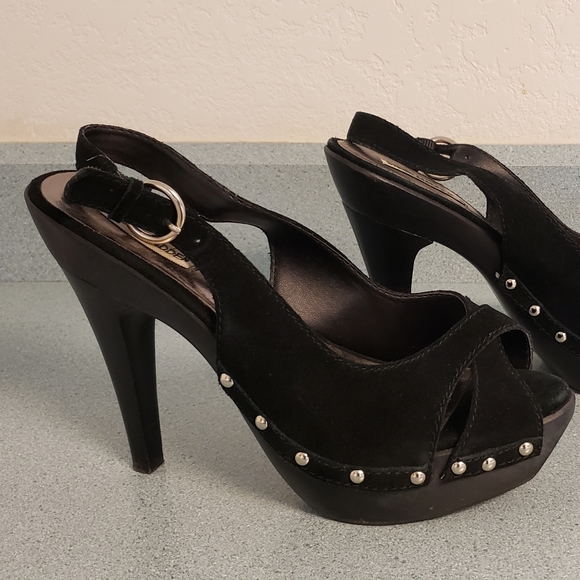 Steve Madden Shoes - Steve Madden heels "Tumbled"
